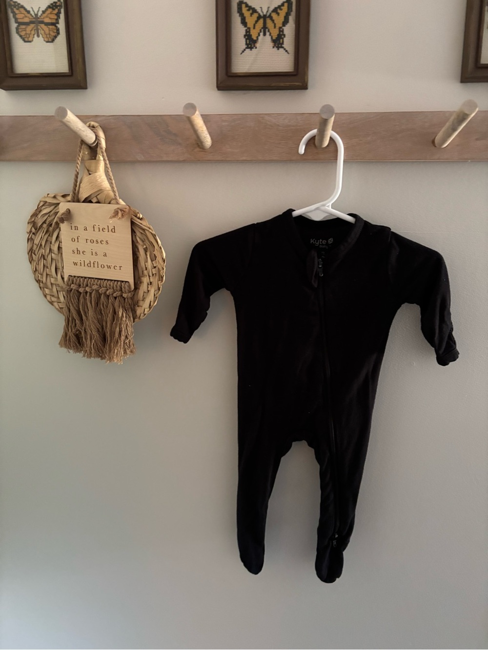 Kyte Baby Black Zipper Footed